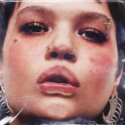 Lola-Young-Messy-1.jpg