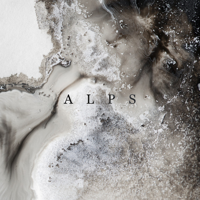 Novo-Amor-Alps-1.jpg